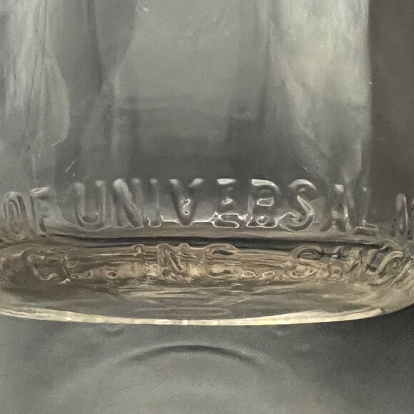 Vintage Universal Quart Milk Bottle Cincinnati OH For Health & Economy - Picture 5 of 12